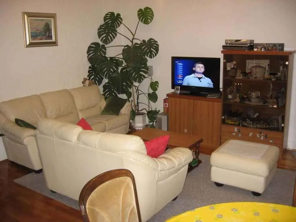 Apartment In Novi Vinodolski 37973